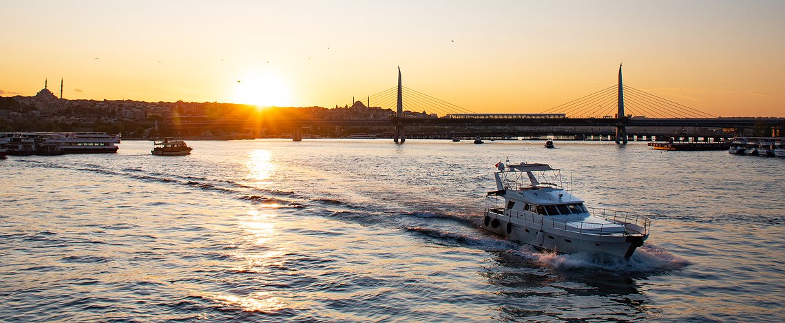 Bosphorus Sunset Yacht Cruise | Luxury Experience