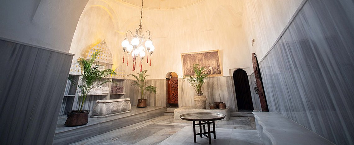 Historical Turkish Bath – Cemberlitas Hamam